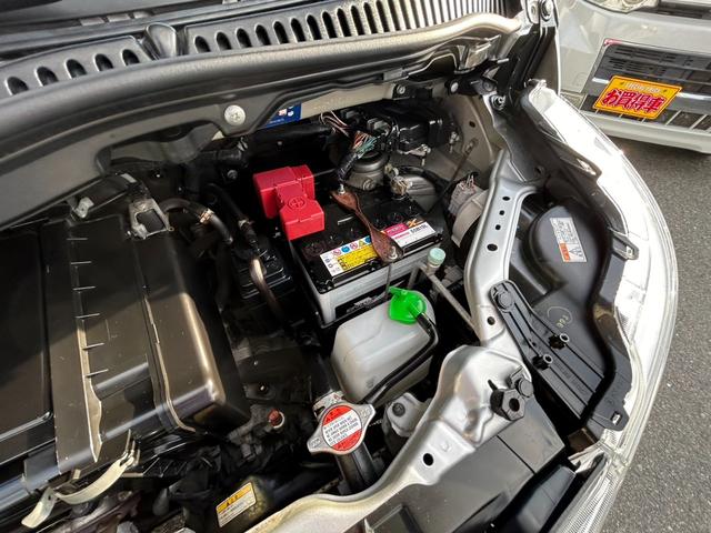 パレットＳＷ ＸＳ　アルミホイール　スマートキー　衝突安全ボディ　フルフラット　ＨＩＤ　ベンチシート　運・助・サイドエアバッグ　ＡＢＳ　両側スライドドア（12枚目）