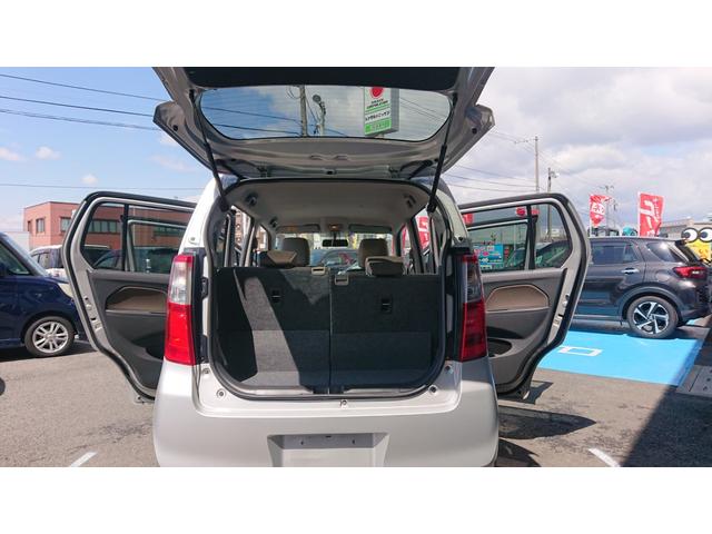 フレア ＸＧ　衝突安全ボディ　運転席エアバッグ　助手席エアバッグ　エアコン　パワーステアリング　パワーウインドウ　ＡＢＳ　ＣＤ　修復歴無し（28枚目）