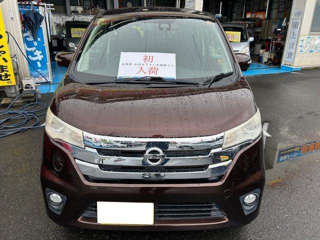 デイズルークス ハイウェイスター　Ｘ　Ｖセレクション＋セーフティＩＩ　全周囲カメラ　運転席・助手席・サイドエアバッグ　ＡＢＳ　横滑り防止装置　盗難防止装置　衝突安全ボディ　衝突被害軽減装置　キーレス　スマートキー　アイドリングストップ　ＨＩＤ　ベンチシート　フルフラット（5枚目）