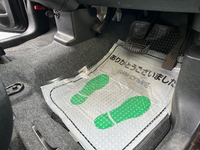 デイズルークス ハイウェイスター　Ｘ　Ｖセレクション＋セーフティＩＩ　全周囲カメラ　運転席・助手席・サイドエアバッグ　ＡＢＳ　横滑り防止装置　盗難防止装置　衝突安全ボディ　衝突被害軽減装置　キーレス　スマートキー　アイドリングストップ　ＨＩＤ　ベンチシート　フルフラット（13枚目）