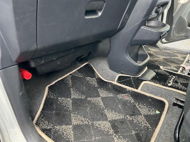 ソリオバンディット ＤＪＥ　Ｊスタイル　スタッドレスタイヤ＆ＡＷセット　エンジンスターター　ＥＴＣ　シートヒーター　キーレス＆プッシュスタート　ＴＶ付ナビ　ＣＤ・ＤＶＤ再生　両側電動スライドドア　全車下廻り塩害ガード塗布施工証明画像付き（24枚目）