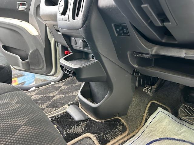 ソリオバンディット ＤＪＥ　Ｊスタイル　スタッドレスタイヤ＆ＡＷセット　エンジンスターター　ＥＴＣ　シートヒーター　キーレス＆プッシュスタート　ＴＶ付ナビ　ＣＤ・ＤＶＤ再生　両側電動スライドドア　全車下廻り塩害ガード塗布施工証明画像付き（48枚目）