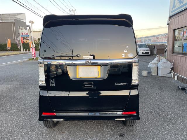 Ｎ－ＢＯＸカスタム Ｇ・ターボＡパッケージ　４ＷＤ　ターボ　両側パワースライド　プッシュスタート　キーレス　バックカメラ　地デジ　ナビ（3枚目）