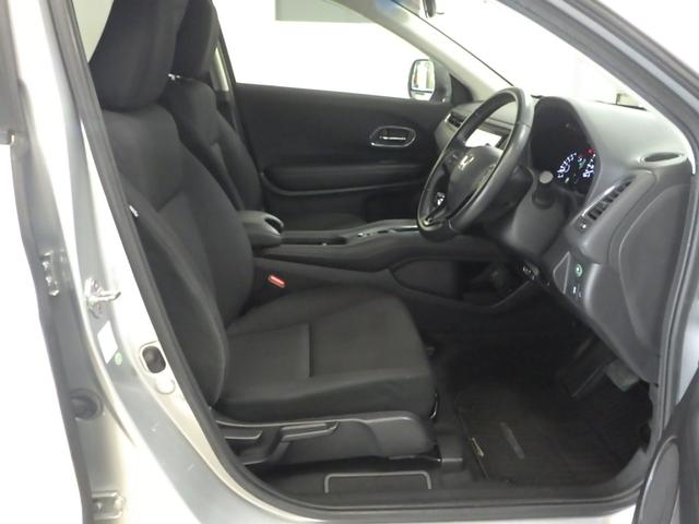 ヴェゼル X LEDヘッドライト あんしんパッケージ エマージェンシーストップシグナル ヒルスタートアシスト機能 プラズマクラスター技術搭載フルオートエアコン 電子制御パーキングブレーキ 本革巻ステアリング 禁煙車(14枚目)