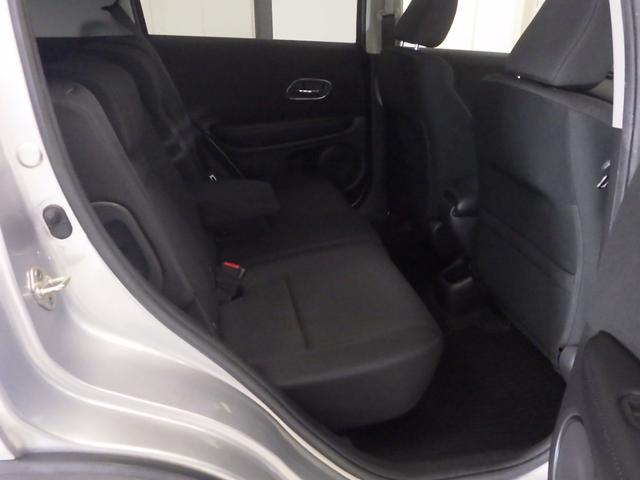 ヴェゼル X LEDヘッドライト あんしんパッケージ エマージェンシーストップシグナル ヒルスタートアシスト機能 プラズマクラスター技術搭載フルオートエアコン 電子制御パーキングブレーキ 本革巻ステアリング 禁煙車(15枚目)