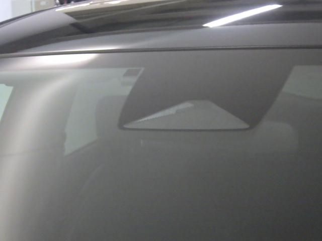 フィット ホーム　フルＬＥＤヘッドライト　電子制御パーキングブレーキ　フルオートエアコン　ＬＥＤルームランプマップランプ　降車時オートドアロック機能付Ｈｏｎｄａスマートキーシステム　当社元試乗車　禁煙車　リアカメラ（8枚目）