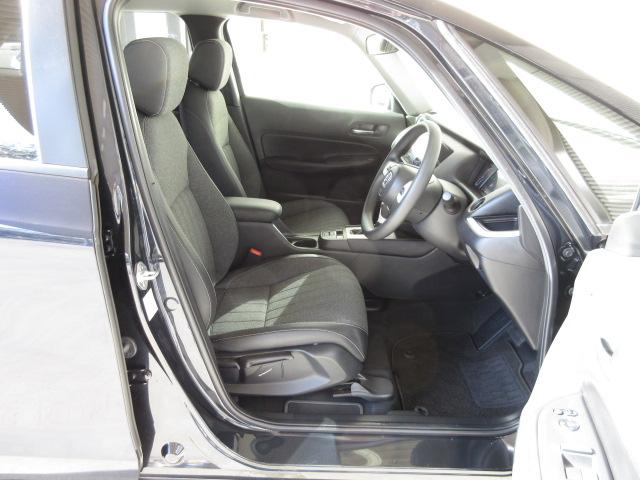 フィット ホーム　フルＬＥＤヘッドライト　電子制御パーキングブレーキ　フルオートエアコン　ＬＥＤルームランプマップランプ　降車時オートドアロック機能付Ｈｏｎｄａスマートキーシステム　当社元試乗車　禁煙車　リアカメラ（15枚目）