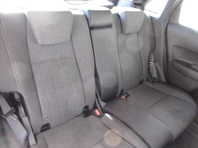 フィット ホーム　フルＬＥＤヘッドライト　電子制御パーキングブレーキ　フルオートエアコン　ＬＥＤルームランプマップランプ　降車時オートドアロック機能付Ｈｏｎｄａスマートキーシステム　当社元試乗車　禁煙車　リアカメラ（16枚目）