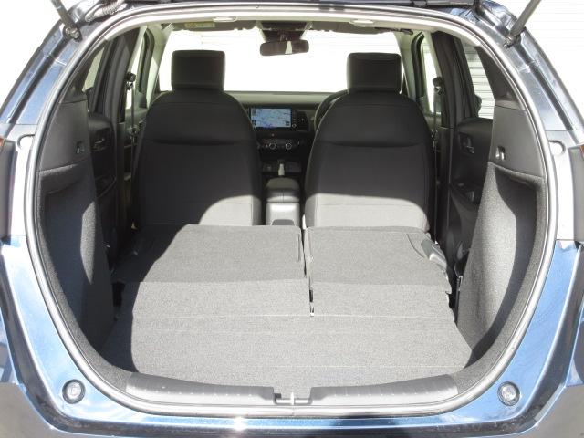 フィット ホーム　フルＬＥＤヘッドライト　電子制御パーキングブレーキ　フルオートエアコン　ＬＥＤルームランプマップランプ　降車時オートドアロック機能付Ｈｏｎｄａスマートキーシステム　当社元試乗車　禁煙車　リアカメラ（20枚目）