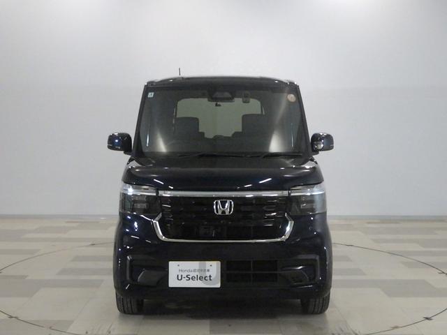 Ｎ－ＢＯＸカスタム ターボ　ＨｏｎｄａＣＯＮＮＥＣＴ　ロールサンシェイド付両側パワースライドドア　前席両側シートヒーター　オートリトラミラー　本革巻ステアリング　パドルシフト　コンビニフック付シートバックテーブル　元試乗車　禁煙（27枚目）
