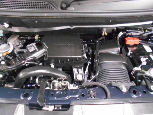 Ｎ－ＢＯＸカスタム ターボ　ＨｏｎｄａＣＯＮＮＥＣＴ　ロールサンシェイド付両側パワースライドドア　前席両側シートヒーター　オートリトラミラー　本革巻ステアリング　パドルシフト　コンビニフック付シートバックテーブル　元試乗車　禁煙（36枚目）