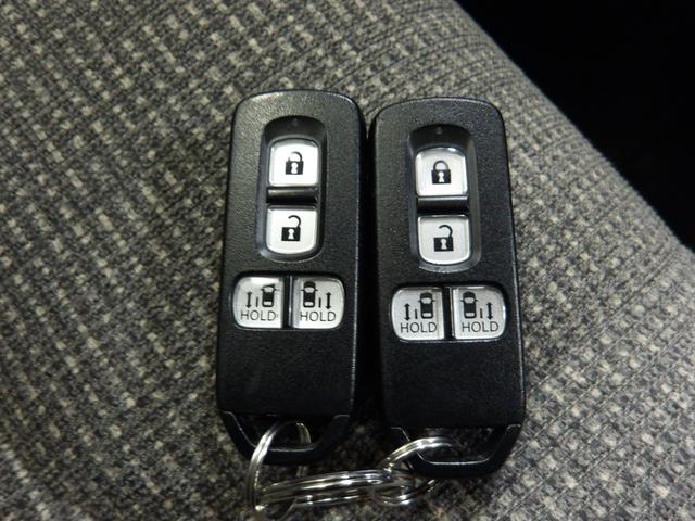 Ｎ－ＢＯＸ ＥＸ　純正前後ドラレコ　助手席スーパースライドシート　オートリトラミラー　プラズマクラスター技術搭載フルオートエアコン　ロールサンシェイド付両側パワースライドドア　前席両側シートヒーター　禁煙ワンオーナー車（19枚目）