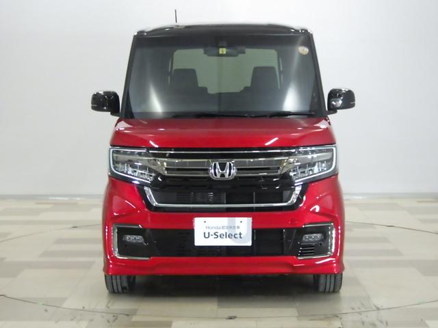 N-BOXカスタム Lターボ 純正前後ドラレコ 本革巻ステアリング・セレクトノブ オートリトラミラー ロールサンシェイド付両側パワースライドドア 前席両側シートヒーター 電子制御パーキングブレーキ 充電用USBジャック2個 禁煙車(25枚目)