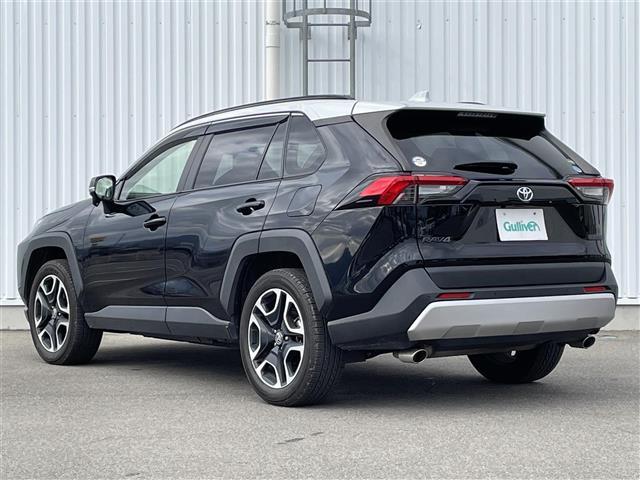 ＲＡＶ４ アドベンチャー　サンルーフ　トヨタセーフティーセンス　プリクラッシュ　クルコン　純正ナビ　バックカメラ　パワーシートダウンヒルアシストコントロール　ルーフレール　ドライブレコーダー　スマートキー２本　ＥＴＣ（33枚目）