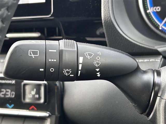 ノア ハイブリッドＳ－Ｚ　モデリスタエアロ　純正１０．５インチディスプレイオーディオ　ナビキット　バックカメラ　快適利便パッケージ　両側パワースライドドア　ユニバーサルステップ　プリクラッシュセーフティ（33枚目）