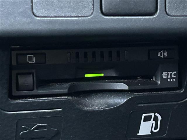 ルーミー カスタムＧ　純正ＳＤメモリーナビ　全方位カメラ　フルセグＴＶ　ＣＤ／ＤＶＤ再生　ＥＴＣ　ミュージックサーバー（ＳＤ録音　Ｂｌｕｅｔｏｏｔｈ接続　アダプティブクルーズコントロール両側パワースライドドア（19枚目）