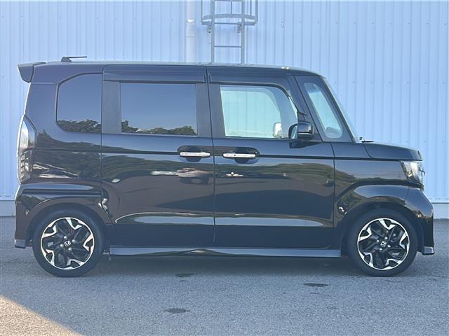 Ｎ－ＢＯＸカスタム Ｇ・Ｌターボホンダセンシング　社外ナビ　ホンダセンシング　クルーズコントロール　アルミホイール　ＥＴＣ　フルセグ　両側パワースライドドア　スマートキー　Ｂｌｕｅｔｏｏｔｈ　ハーフレザー　フロアマット　ＬＥＤ　オートライト（9枚目）