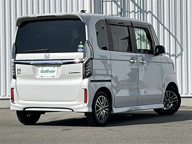 Ｎ－ＢＯＸカスタム Ｇ・Ｌホンダセンシング　純正ナビ　ＥＴＣ　バックカメラ　Ｂｌｕｅｔｏｏｔｈ　クルーズコントロール　フルセグ　フロアマット　両側パワースライドドア　アルミホイール　アイドリングストップ　コーナーセンサー　ＬＥＤ　オートライト（7枚目）
