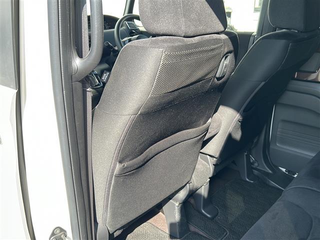 Ｎ－ＢＯＸカスタム Ｇ・Ｌホンダセンシング　純正ナビ　ＥＴＣ　バックカメラ　Ｂｌｕｅｔｏｏｔｈ　クルーズコントロール　フルセグ　フロアマット　両側パワースライドドア　アルミホイール　アイドリングストップ　コーナーセンサー　ＬＥＤ　オートライト（16枚目）