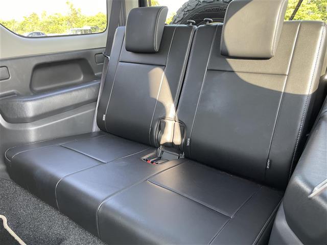 ジムニー ランドベンチャー SDナビ ハーフレザーシート シートヒーター ETC Bluetooth CD DVD フルセグTV 背面タイヤ 純正フロアマット 純正アルミホイール リモコンキー フォグランプ 禁煙車(22枚目)