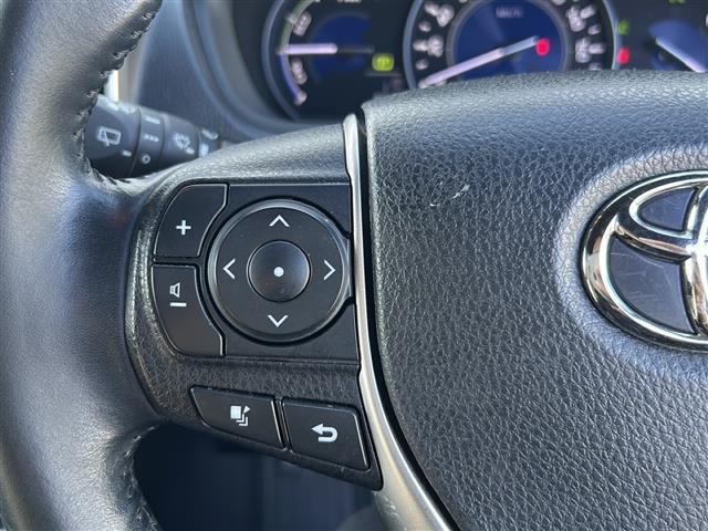 ヴォクシー ハイブリッドＺＳ　煌ＩＩ　純正ナビ　バックカメラ　クルーズコントロール　ＥＴＣ　コーナーセンサー　Ｂｌｕｅｔｏｏｔｈ　フロアマット　シートヒーター　両側パワースライドドア　純正１６インチＡＷ　オートＬＥＤヘッドライト（6枚目）