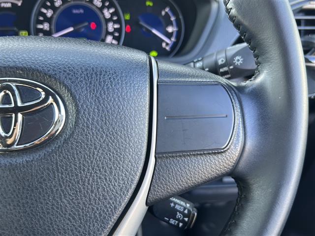 ヴォクシー ハイブリッドＺＳ　煌ＩＩ　純正ナビ　バックカメラ　クルーズコントロール　ＥＴＣ　コーナーセンサー　Ｂｌｕｅｔｏｏｔｈ　フロアマット　シートヒーター　両側パワースライドドア　純正１６インチＡＷ　オートＬＥＤヘッドライト（7枚目）