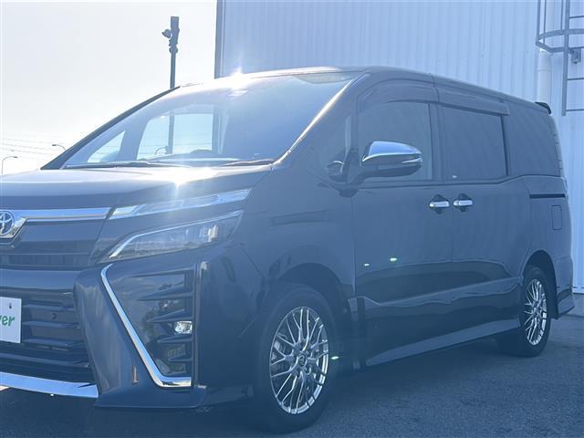 ヴォクシー ハイブリッドＺＳ　煌ＩＩ　純正ナビ　バックカメラ　クルーズコントロール　ＥＴＣ　コーナーセンサー　Ｂｌｕｅｔｏｏｔｈ　フロアマット　シートヒーター　両側パワースライドドア　純正１６インチＡＷ　オートＬＥＤヘッドライト（39枚目）