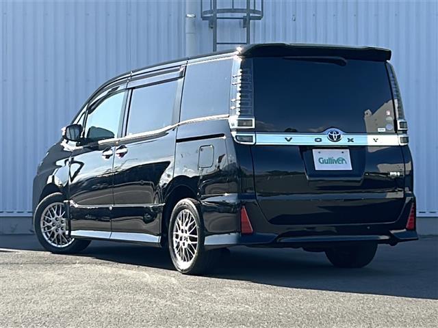 ヴォクシー ハイブリッドＺＳ　煌ＩＩ　純正ナビ　バックカメラ　クルーズコントロール　ＥＴＣ　コーナーセンサー　Ｂｌｕｅｔｏｏｔｈ　フロアマット　シートヒーター　両側パワースライドドア　純正１６インチＡＷ　オートＬＥＤヘッドライト（43枚目）