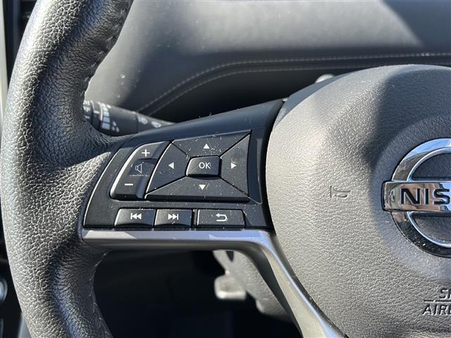 セレナ e-パワー ハイウェイスターV 純正9インチナビ 全方位 プロパイロット ドライブレコーダー 両側パワースライドドア フリップダウンモニター シートヒーター 自動パーキングアシスト 電子パーキング コーナーセンサー LED ETC(8枚目)