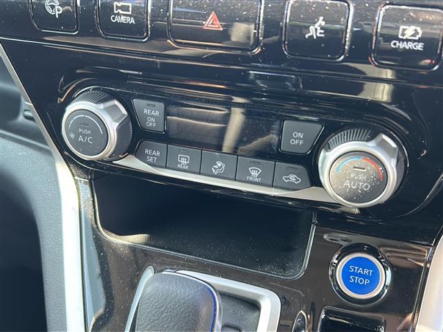 セレナ e-パワー ハイウェイスターV 純正9インチナビ 全方位 プロパイロット ドライブレコーダー 両側パワースライドドア フリップダウンモニター シートヒーター 自動パーキングアシスト 電子パーキング コーナーセンサー LED ETC(15枚目)