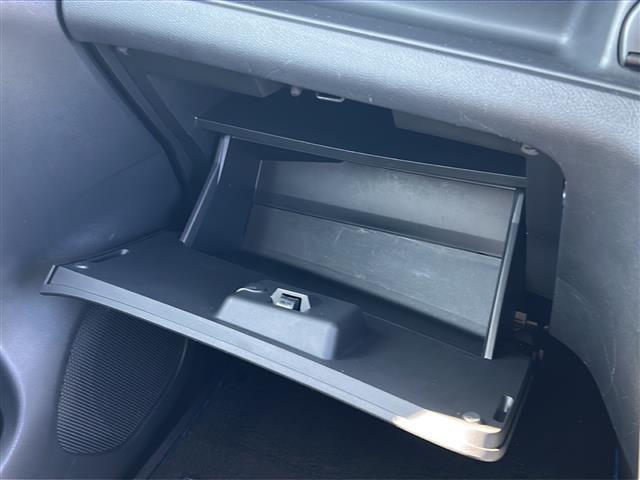 セレナ e-パワー ハイウェイスターV 純正9インチナビ 全方位 プロパイロット ドライブレコーダー 両側パワースライドドア フリップダウンモニター シートヒーター 自動パーキングアシスト 電子パーキング コーナーセンサー LED ETC(16枚目)