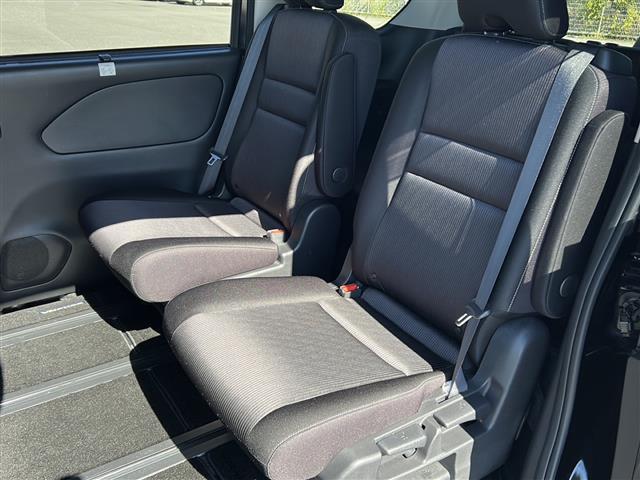 セレナ e-パワー ハイウェイスターV 純正9インチナビ 全方位 プロパイロット ドライブレコーダー 両側パワースライドドア フリップダウンモニター シートヒーター 自動パーキングアシスト 電子パーキング コーナーセンサー LED ETC(30枚目)