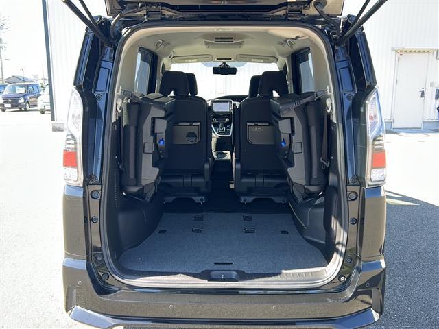 セレナ e-パワー ハイウェイスターV 純正9インチナビ 全方位 プロパイロット ドライブレコーダー 両側パワースライドドア フリップダウンモニター シートヒーター 自動パーキングアシスト 電子パーキング コーナーセンサー LED ETC(32枚目)