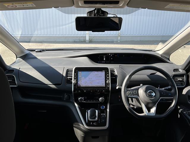 セレナ e-パワー ハイウェイスターV 純正9インチナビ 全方位 プロパイロット ドライブレコーダー 両側パワースライドドア フリップダウンモニター シートヒーター 自動パーキングアシスト 電子パーキング コーナーセンサー LED ETC(42枚目)