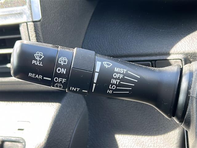 シエンタ ファンベースＧ　セーフティーエディション　純正ナビ　全方位　ＥＴＣ　ドライブレコーダー　純正１５インチＡＷ　バックカメラ　フロアマット　コーナーセンサー　ＬＥＤヘッドライト　フォグランプ　オートライト　シートヒーター　ステアヒーター（8枚目）