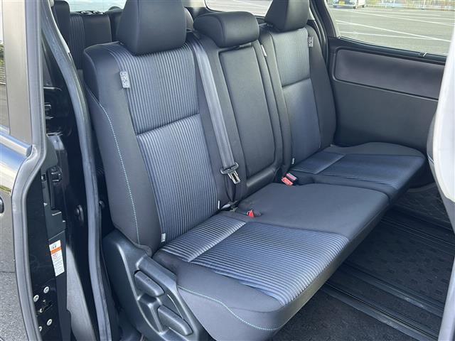 ヴォクシー ZS 純正10インチナビ 衝突軽減ブレーキ ETC バックカメラ ドライブレコーダー レーンキープアシスト 横滑り防止装置 Bluetooth アイドリングストップ スマートキー スペアキー有 フルセグTV(24枚目)