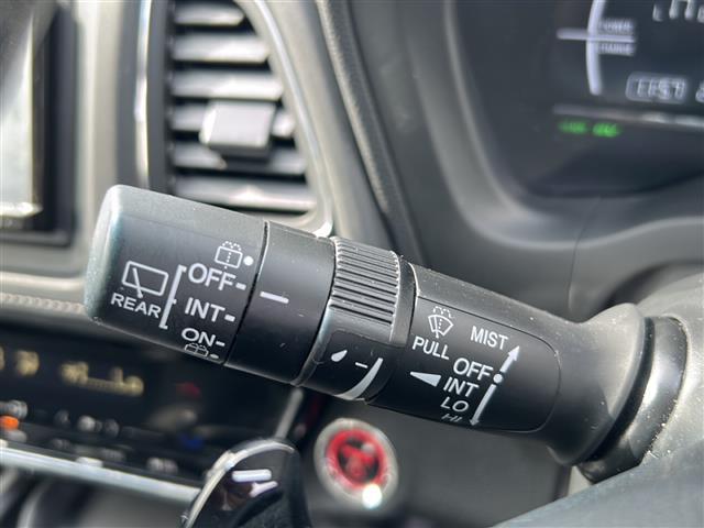 ヴェゼル ハイブリッドX・ホンダセンシング 社外ナビ 衝突軽減ブレーキ レーダークルーズコントロール ETC バックカメラ LEDヘッドライト フォグランプ フルセグTV 純正16インチAW スマートキー スペアキー1本(9枚目)