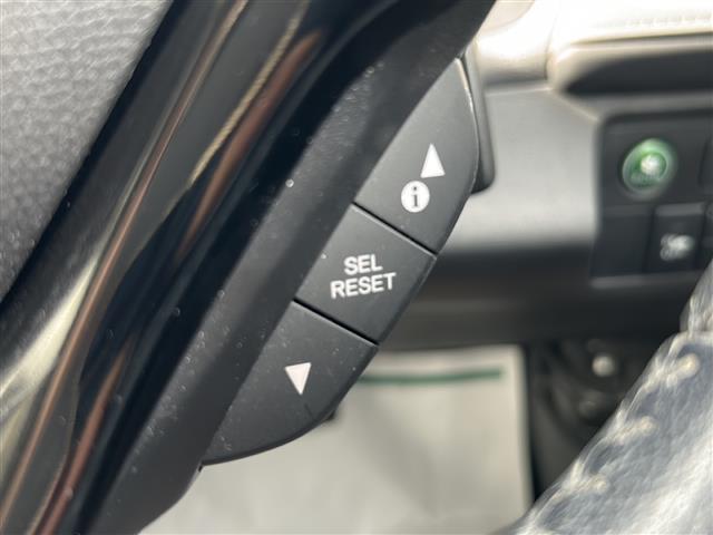 ヴェゼル ハイブリッドX・ホンダセンシング 社外ナビ 衝突軽減ブレーキ レーダークルーズコントロール ETC バックカメラ LEDヘッドライト フォグランプ フルセグTV 純正16インチAW スマートキー スペアキー1本(12枚目)