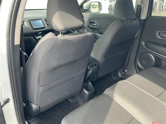 ヴェゼル ハイブリッドX・ホンダセンシング 社外ナビ 衝突軽減ブレーキ レーダークルーズコントロール ETC バックカメラ LEDヘッドライト フォグランプ フルセグTV 純正16インチAW スマートキー スペアキー1本(26枚目)