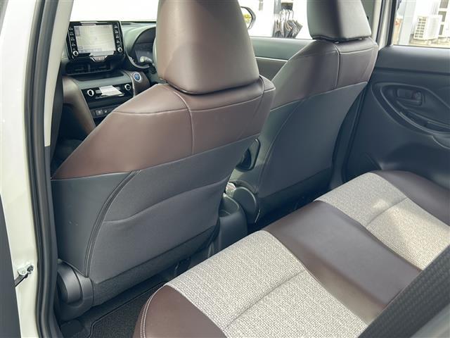 ヤリスクロス ハイブリッドZ 純正ナビ 全方位 クルーズコントロール パワーシート HUB BSM ETC ハーフレザー シートヒーター バックカメラ フォグランプ 純正18インチAW フロアマット LED オートライト(24枚目)