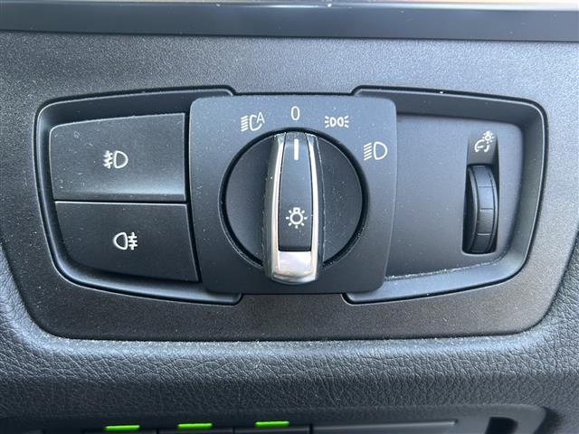 3シリーズ 320i Mスポーツ クルーズコントロール ドライブレコーダー バックカメラ クリアランスソナー ETC BSM LED 純正18インチAW シートヒーター パワーシート シートメモリー 保証書 取扱説明書(11枚目)