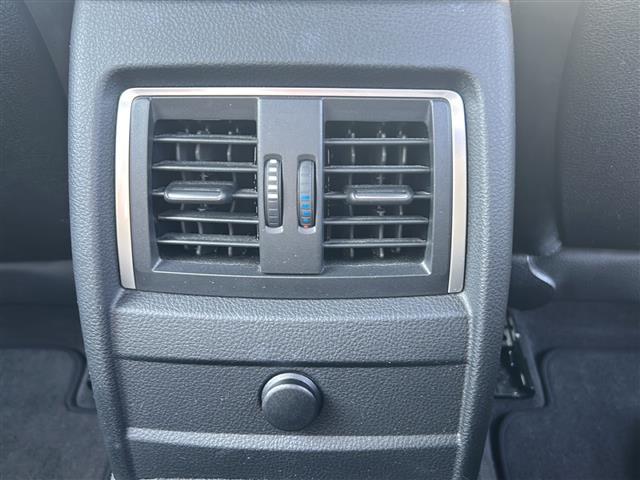 3シリーズ 320i Mスポーツ クルーズコントロール ドライブレコーダー バックカメラ クリアランスソナー ETC BSM LED 純正18インチAW シートヒーター パワーシート シートメモリー 保証書 取扱説明書(12枚目)