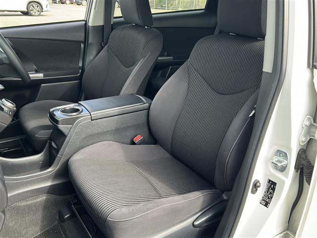 プリウスアルファ S 純正8インチナビ LEDヘッドライト ETC バックカメラ ドライブレコーダー フルセグTV スマートキー スペアキー1本 横滑り防止装置 Bluetooth 純正フロアマット プッシュスタートボタン(22枚目)