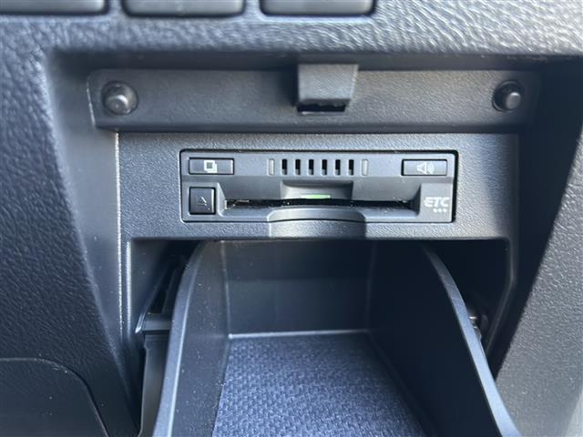 アルファード 2.5S Cパッケージ ワンオーナー ドライブレコーダー フリップダウン 純正ナビ 両側パワースライドドア パワーバックドア ETC Bluetooth パワーシート シートメモリー シートヒーター エアシート 保証書 取説(14枚目)