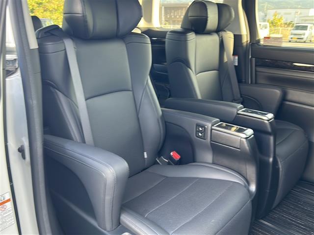 アルファード 2.5S Cパッケージ ワンオーナー ドライブレコーダー フリップダウン 純正ナビ 両側パワースライドドア パワーバックドア ETC Bluetooth パワーシート シートメモリー シートヒーター エアシート 保証書 取説(28枚目)