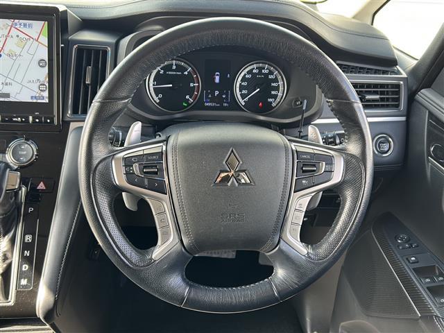 デリカD:5 アーバンギア G パワーパッケージ 純正ナビ 衝突軽減ブレーキ アラウンドビューモニター レーダークルーズコントロール 両側パワースライドドア シートヒーター LEDヘッドライト ETC 電動リアゲート パドルシフト 3列シート USB(2枚目)