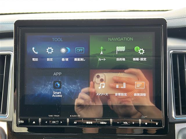 デリカD:5 アーバンギア G パワーパッケージ 純正ナビ 衝突軽減ブレーキ アラウンドビューモニター レーダークルーズコントロール 両側パワースライドドア シートヒーター LEDヘッドライト ETC 電動リアゲート パドルシフト 3列シート USB(4枚目)