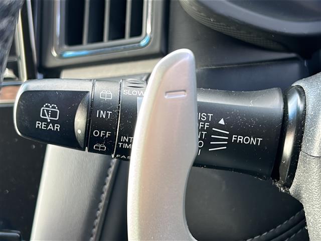 デリカD:5 アーバンギア G パワーパッケージ 純正ナビ 衝突軽減ブレーキ アラウンドビューモニター レーダークルーズコントロール 両側パワースライドドア シートヒーター LEDヘッドライト ETC 電動リアゲート パドルシフト 3列シート USB(9枚目)