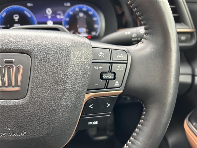 クラウンスポーツ Ｚ　純正ナビ　全方位カメラ　パワーバックドア　パワーシート　メモリーシート　モデリスタエアロ　純正２１インチＡＷ　４ＷＤ　ＥＴＣ　ＬＥＤ　ＢＳＭ　フォグランプ　ベンチレーション　クルーズコントロール（7枚目）