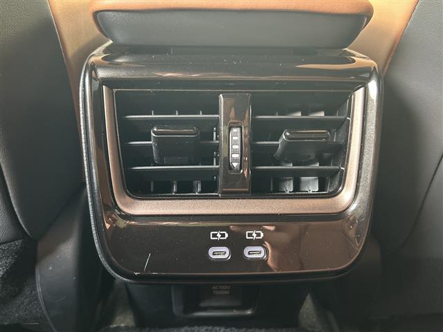 クラウンスポーツ Ｚ　純正ナビ　全方位カメラ　パワーバックドア　パワーシート　メモリーシート　モデリスタエアロ　純正２１インチＡＷ　４ＷＤ　ＥＴＣ　ＬＥＤ　ＢＳＭ　フォグランプ　ベンチレーション　クルーズコントロール（18枚目）